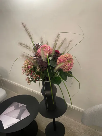 Blumenstrauss Hortensien-Traum mit Ziergraesern
